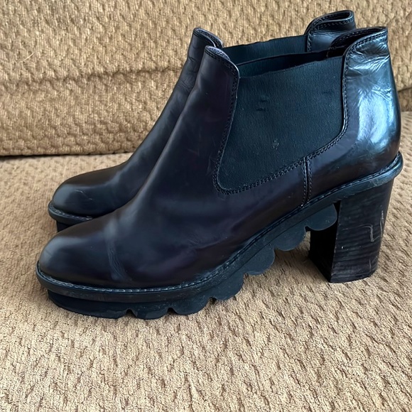 AGL ( Atillio Giusti leombruni) leather ankle log bottom bootie - Picture 10 of 10